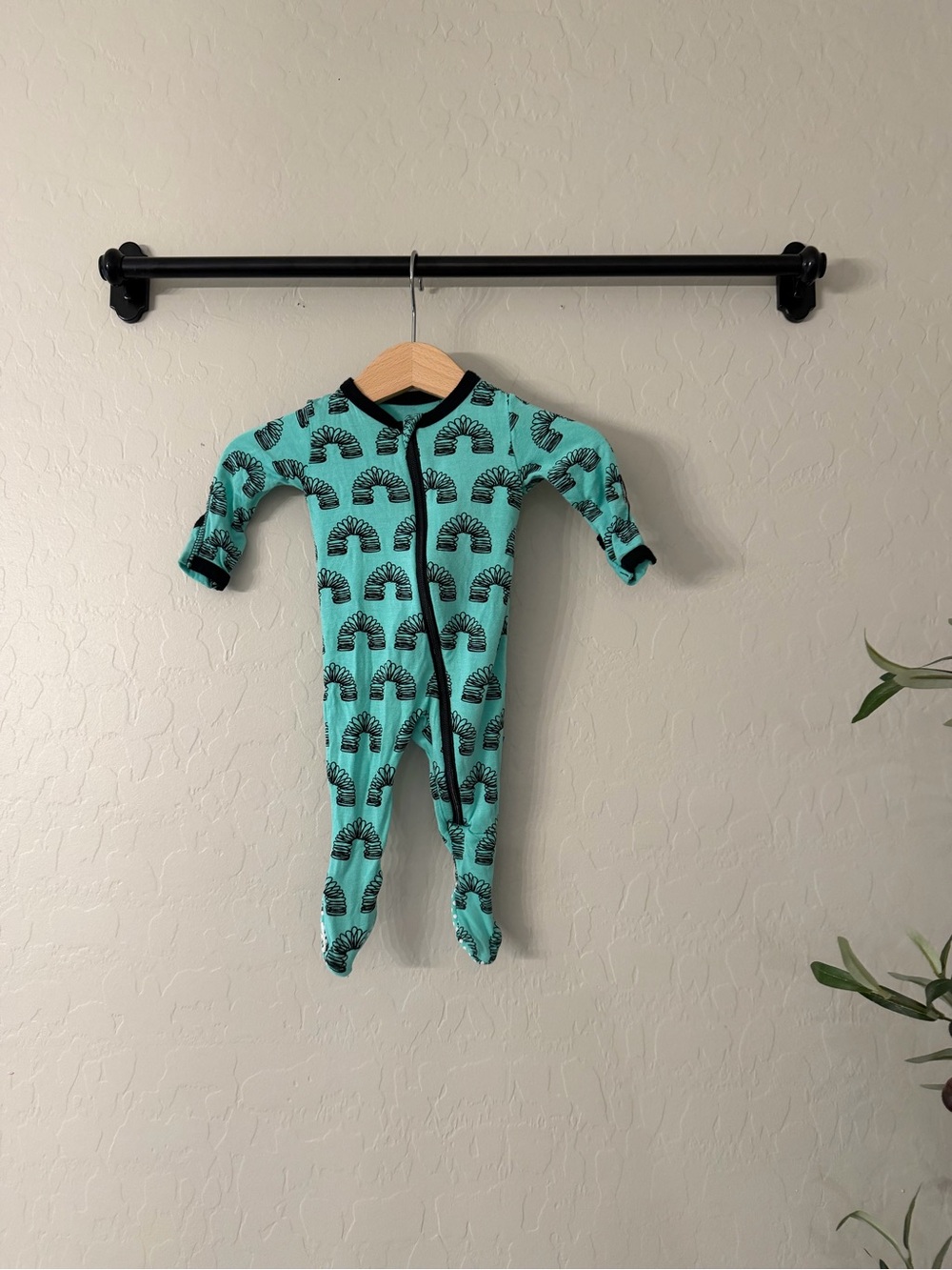 Kickee Pants Long-Sleeve Footed Slinky Pajamas
